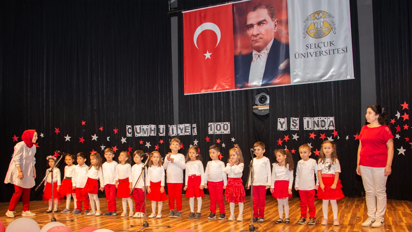 Cumhuriyet Bayramı, Selçuk Üniversitesinde coşkuyla kutlandı